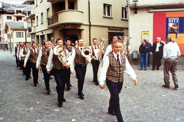 uniformierung2"