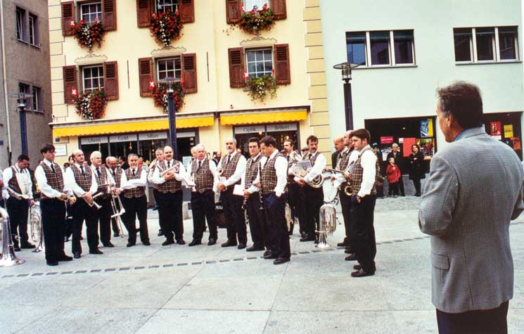 uniformierung4"